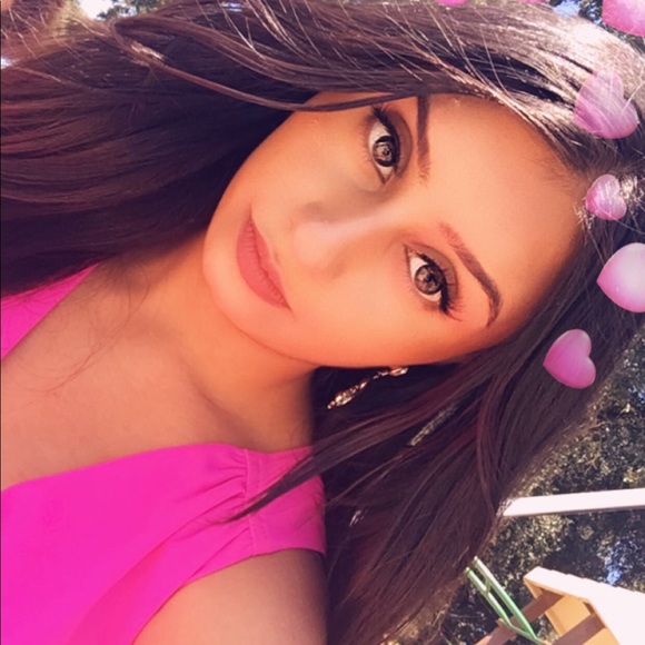 Meet your Posher, Isha - Picture 2 of 6